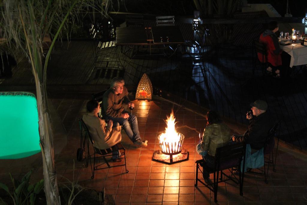 Hilltop Guest House Windhoek Exterior foto