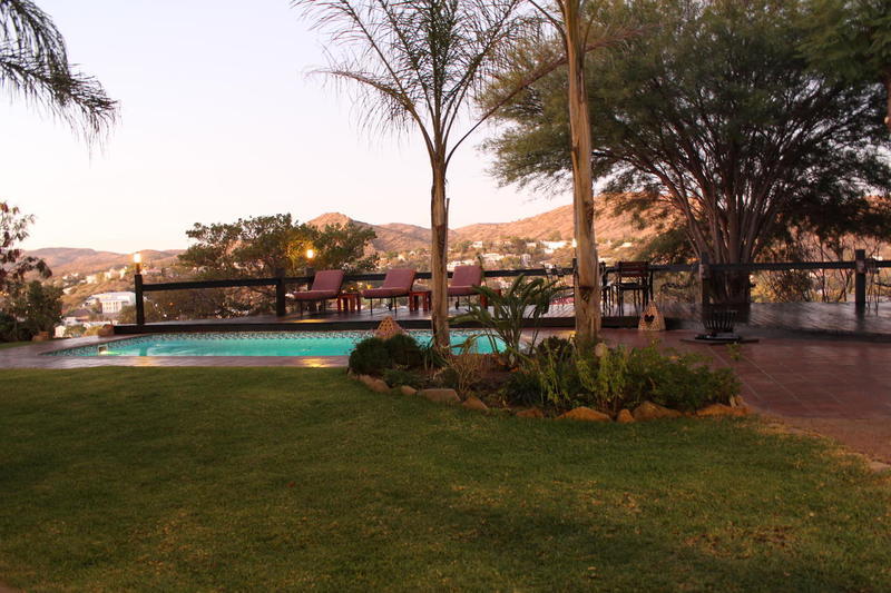 Hilltop Guest House Windhoek Exterior foto